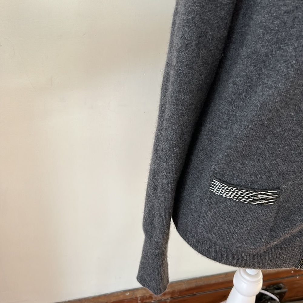 Bloomingdale’s gray cashmere beaded long sleeve cardigan Size M - Picture 5 of 10